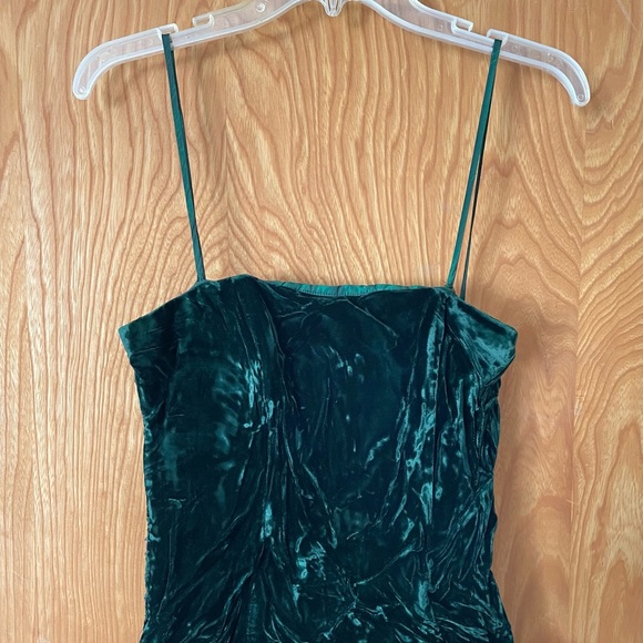 Vintage Patty O’Neil forest green crushed velvet & taffeta party dress, size 6 - Picture 2 of 11